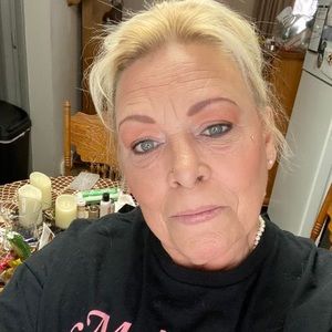 Meet your Posher, Diane